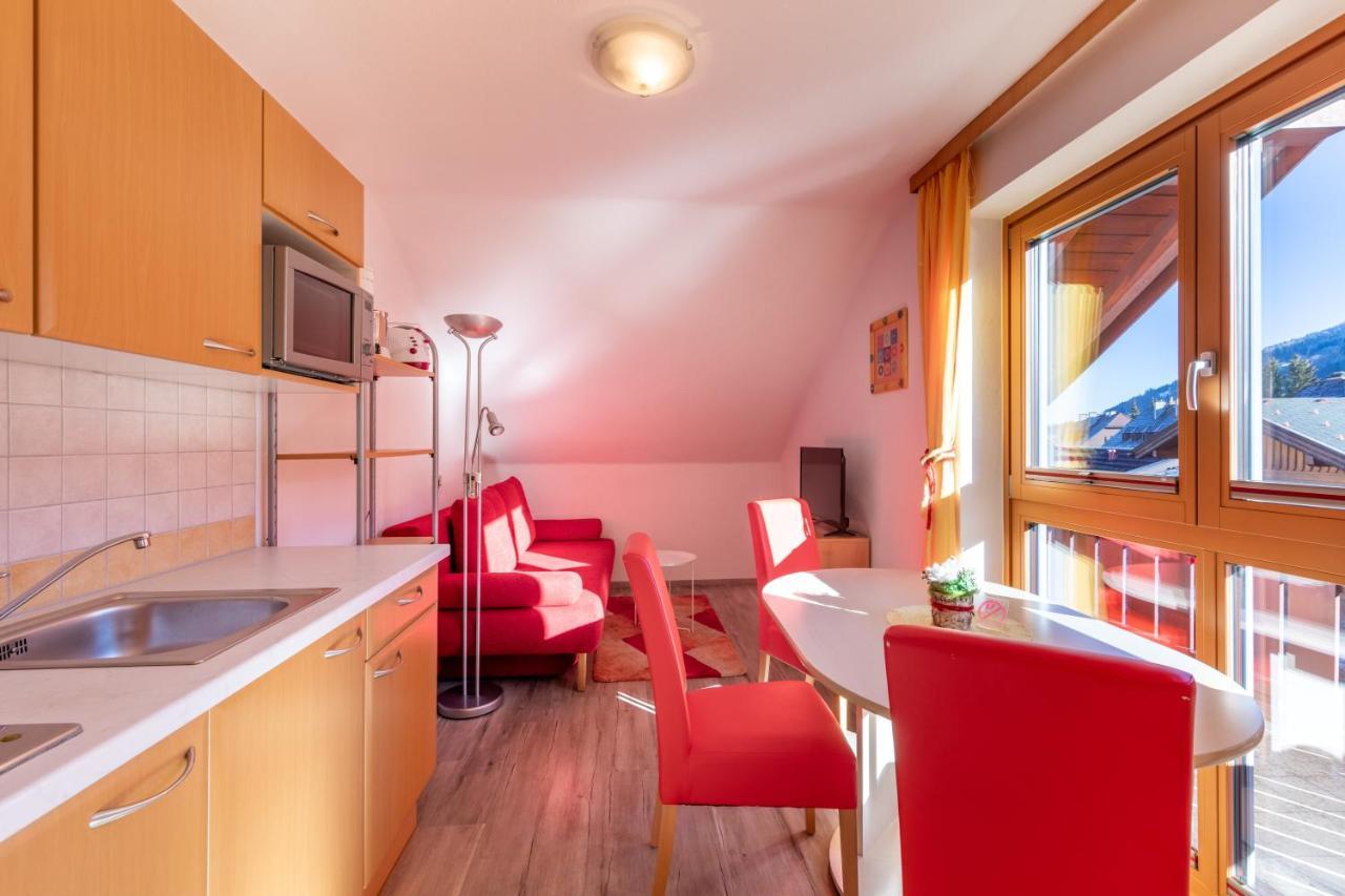 Haus Pitzer/Apartments Troicher Schladming Eksteriør billede